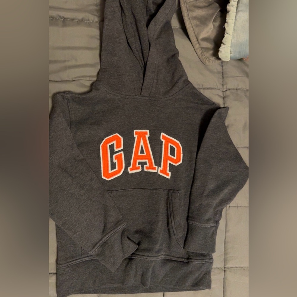 GAP hoodie